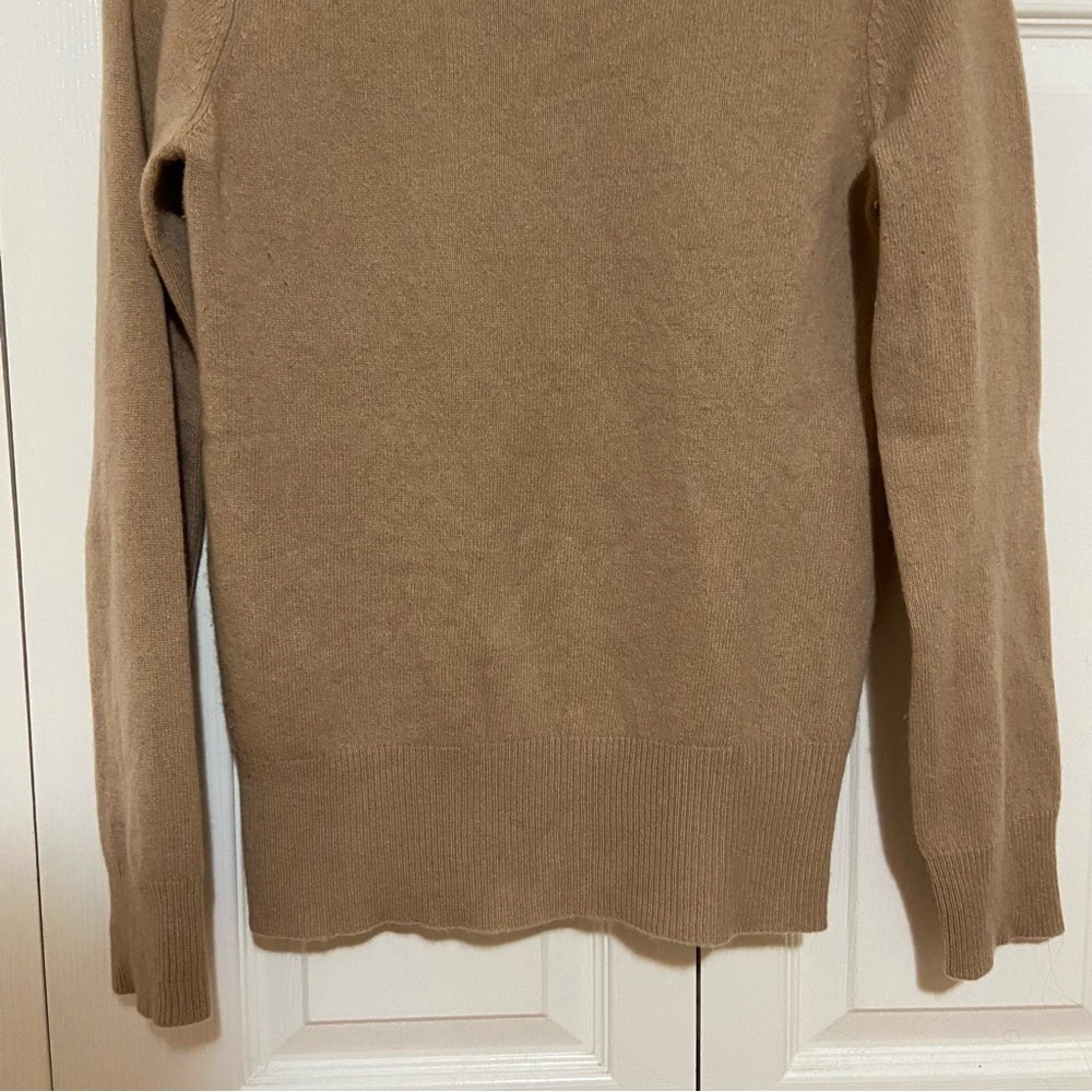 Neiman Marcus 100% Cashmere Women’s Classic Tan Beige Knit Sweater Size Small - Picture 4 of 7